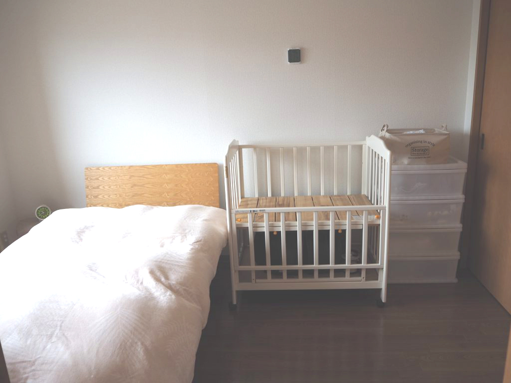 ベビーベッドレイアウト実例 6帖寝室 リビングに移動できる みゆの子育てライフ 一級建築士の専業主婦による子ども 家 知育